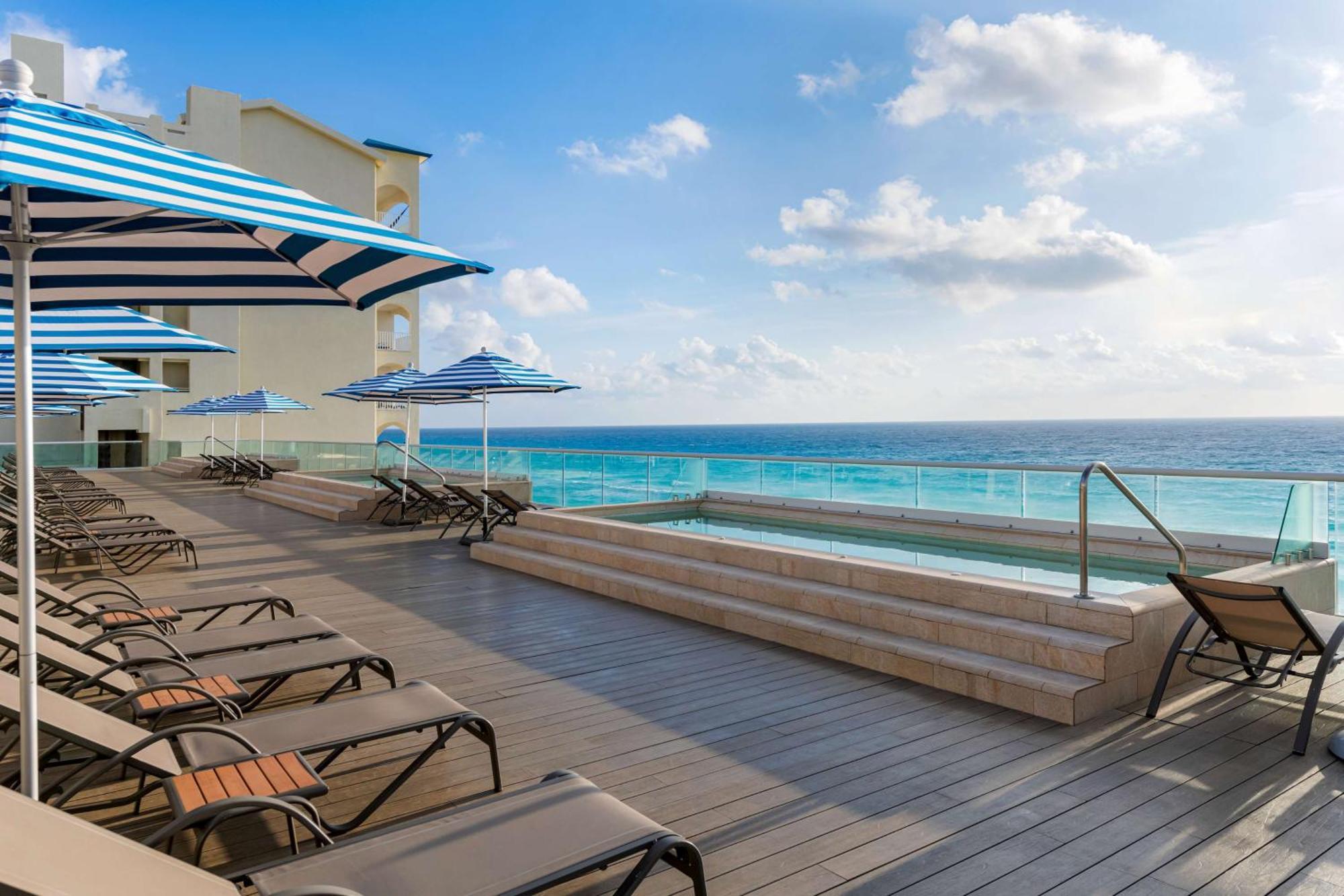 Hilton Cancun Mar Caribe All-Inclusive Resort Buitenkant foto